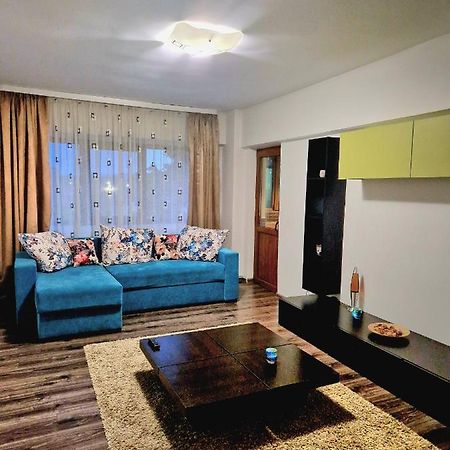 Cozy Appartment In The Center Търговище Екстериор снимка