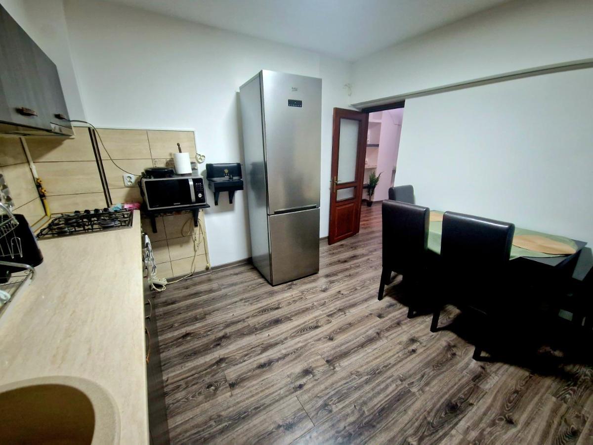 Cozy Appartment In The Center Търговище Екстериор снимка