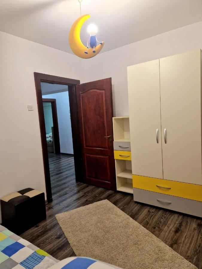 Cozy Appartment In The Center Търговище Екстериор снимка